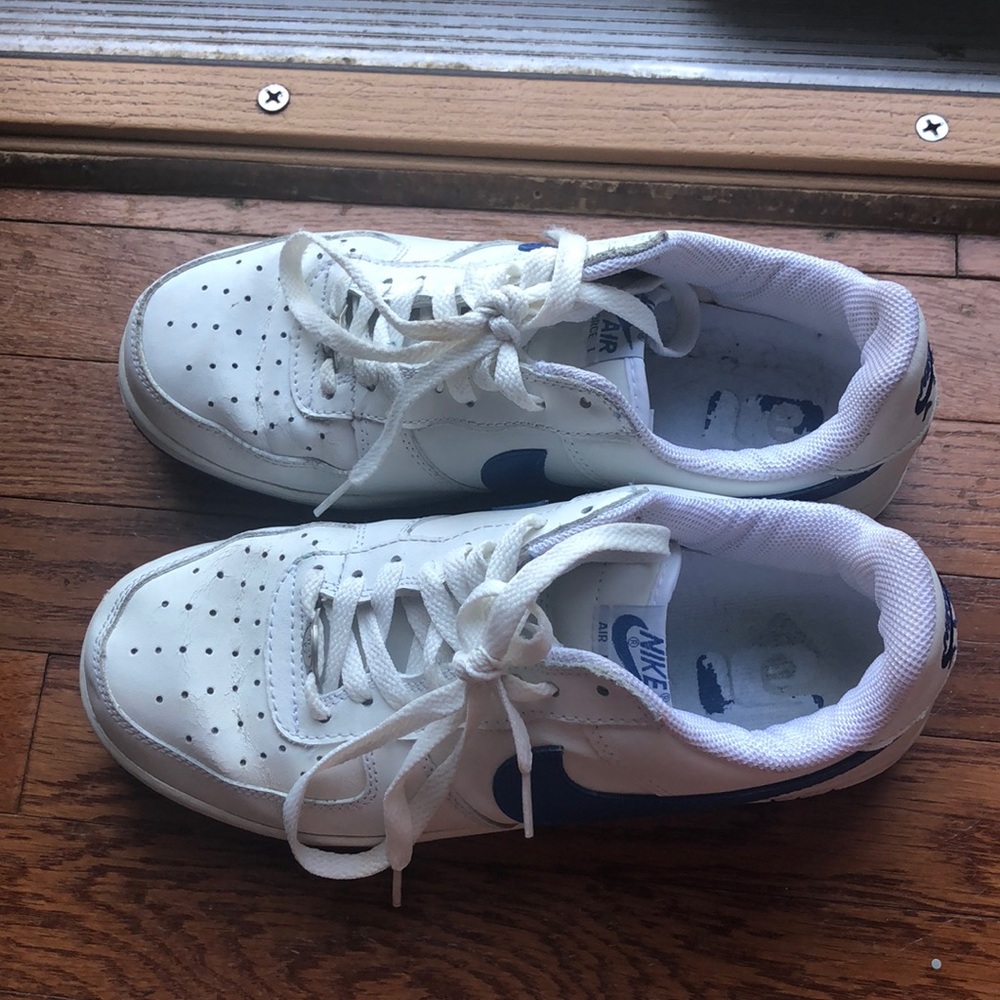 nike air force 1 all white with royal blue check